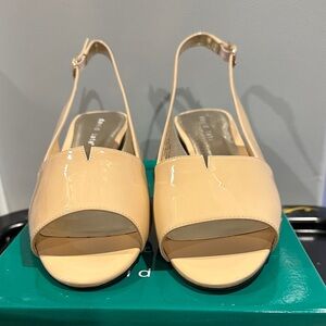 New with Tags David Tate Nude Patent Slingback Heels- 13WW